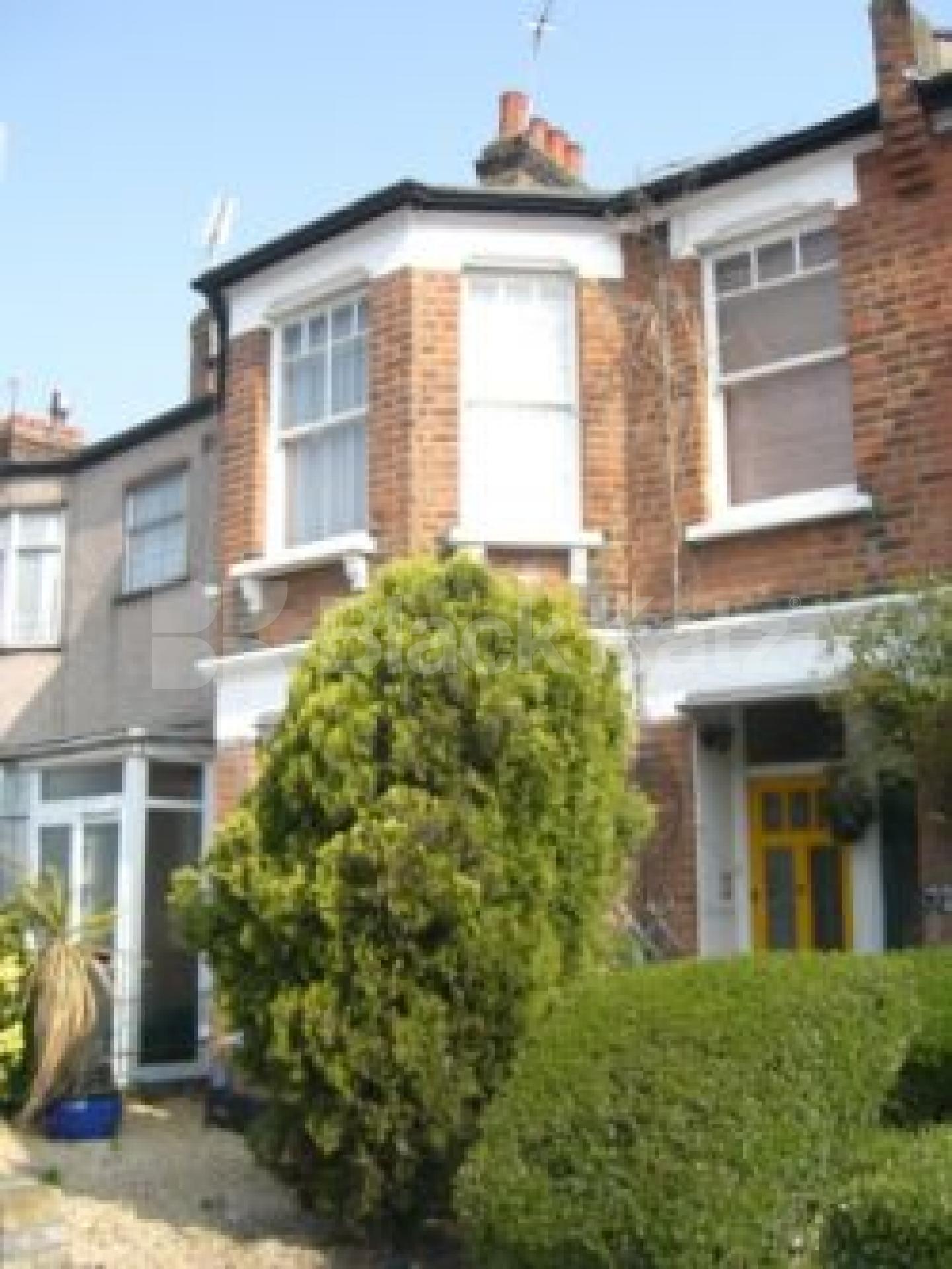 			2 Bedroom, 1 bath, 1 reception Ground Floor Maisonette			 Crescent Road, ALEXANDRA PALACE N22 N22